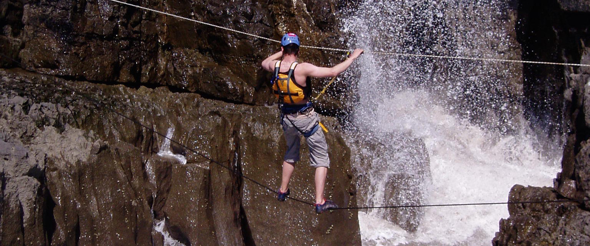 Sea cliff rope work over a zorn